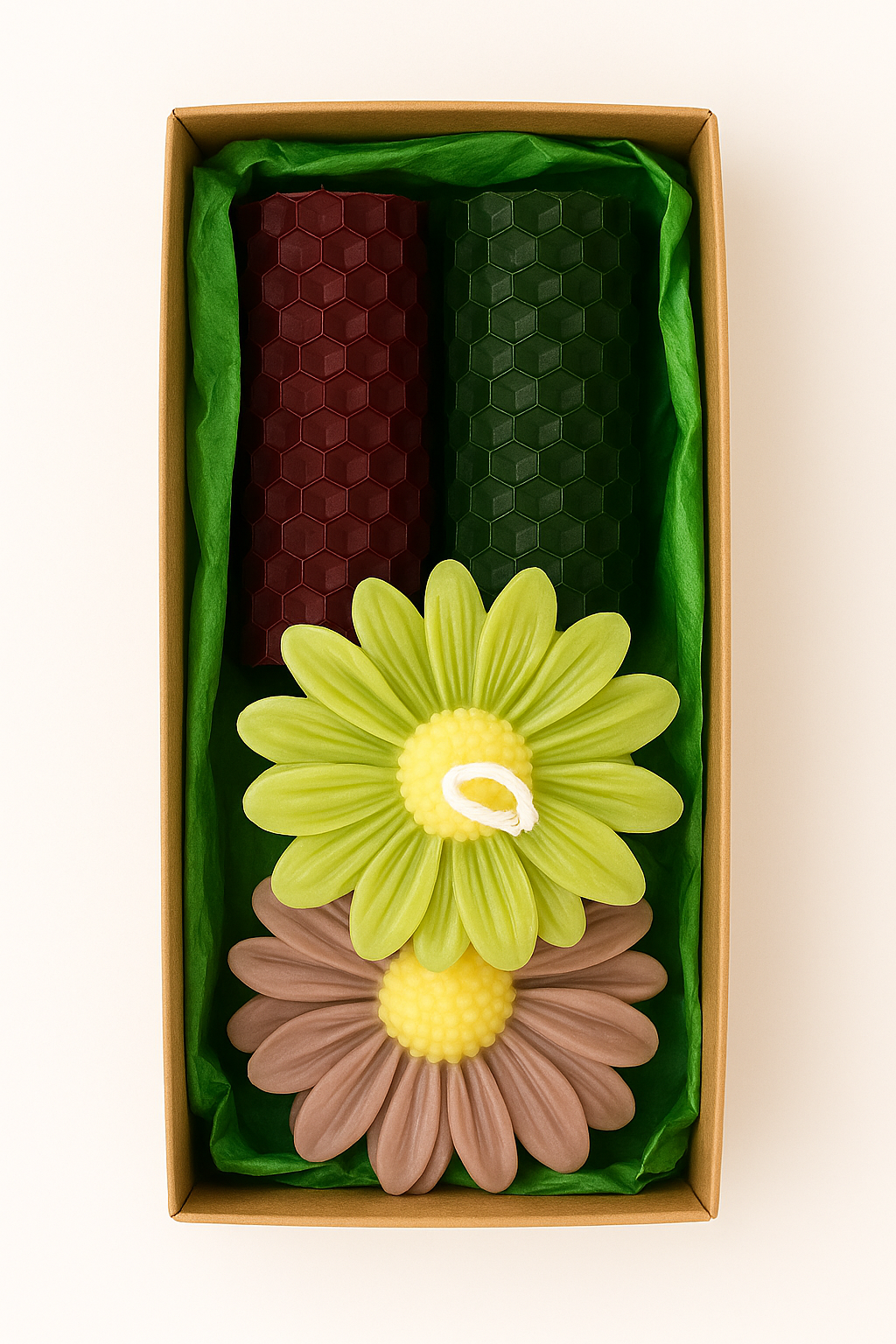 Duo de Velas Artesanales Verde & Marrón – Cera de Soja y Abeja con Flor Decorativa
